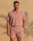 Completo Coordinato Uomo Camicia Quadretti Vichy e Pantaloncini - Rosso e Bianco - indossato