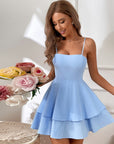 Vestito mini da donna con volant a strati – spalline sottili e corpetto aderente