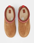 UGG Tazz Chestnut ciabatte platform donna in pelle scamosciata e montone marrone chestnut, dettaglio suola