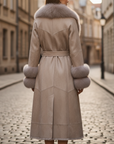 Cappotto Donna Lungo in Pelle Sintetica con Collare in Pelliccia