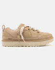 UGG Lowmel Lo Mustard Seed sneakers uomo e donna in pelle scamosciata senape, vista laterale