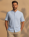 Camicia Uomo Effetto Seersucker – Fresca e Testurizzata Estiva - Azzurro e Bianco - indossato