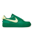 Nike Air Force 1 Low Verde Pino Ambush con Swoosh Giallo