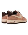 Nike Air Force 1 Low Marrone Cocco e Latte di Cocco in Pelle Scamosciata