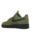 Nike Air Force 1 Low Verde Oliva con Dettagli Neri e Arancioni