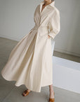 Abito lungo elegante da donna con cintura e camicia
