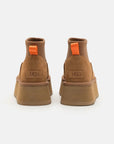 UGG Classic Mini Dipper Chestnut stivaletti donna in pelle scamosciata e montone marrone chestnut, dettaglio suola