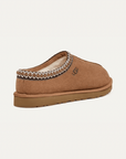 UGG Tasman Chestnut ciabatte chiuse uomo e donna in pelle scamosciata e montone marrone chestnut, vista posteriore