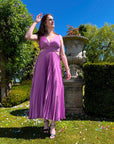 Lauren | Abito midi plissettato con cut-out in vita da donna per matrimoni