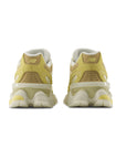 New Balance 9060R Enoki Beige Arancione Uomo Donna - 4