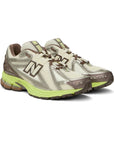 New Balance 1906R x SSENSE Verde Marrone Uomo Donna - 2