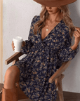 Selina Mini Women's Dress - Stampa floreale romantica con V -C.
