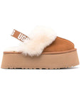 UGG Funkette Platform Camel sabot platform donna in pelle scamosciata e montone cammello, vista laterale