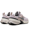 Nike V2K Run Viola Platino Scarpe Running Donna Retrò Eleganti