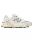 New Balance 9060 Scarpe Uomo Bianche in Pelle Scamosciata Retro Eleganti