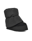 UGG Mini Dipper Puffer Black stivaletti uomo e donna in pelle scamosciata e montone nero, vista frontale
