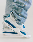 Nike Air Jordan 4 Retro Military Blue sneakers alte in bianco blu - vista frontale