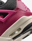 Nike Air Jordan 4 Retro Sweet Beet sneakers alte in rosa bianco - indossate