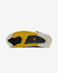 Nike Air Jordan 4 Retro Vivid Sulfur sneakers alte in giallo nero - indossate