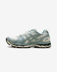 Asics Gel-Kayano 12.1 Kith Cream Sage sneakers basse uomo e donna in mesh, pelle sintetica e pelle crema verde salvia, vista