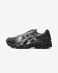Asics Gel-Kayano 12.1 Kith Marvel vs. Capcom Captain America vs. Guile sneakers basse uomo e donna in mesh, pelle sintetica e