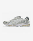 Asics Gel-Kayano 12.1 Cream Smoke Grey sneakers basse uomo e donna in mesh, pelle sintetica e pelle crema grigio, vista later