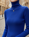 Maglione donna girocollo in materiale morbido