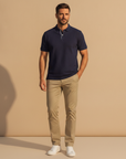 Polo Uomo Bicolore con Bottoni a Contrasto – Dettaglio di Stile - Navy e Bianco - indossato