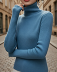 Maglione donna girocollo in materiale morbido