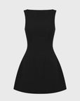 Mini abito da donna senza maniche con schiena scoperta – taglio aderente elegante