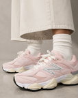 New Balance 9060 Vintage Rose Rosa Antico Uomo Donna - 3