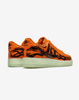 Nike Air Force 1 Low Orange Skeleton Halloween (2020) sneakers basse uomo e donna pelle arancione nero, dettaglio suola