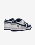 Nike Dunk Low EMB NBA 75th Anniversary Brooklyn Nets sneakers basse uomo e donna in pelle multicolore, dettaglio suola