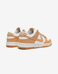 Nike Dunk Low Harvest Moon sneakers basse donna in pelle bianco beige, dettaglio suola