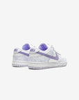 Nike Dunk Low Purple Pulse sneakers basse donna in pelle viola, dettaglio suola