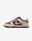 Nike Dunk Low Retro Valentine's Day (2023) sneakers basse uomo e donna in pelle multicolore, vista laterale