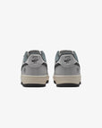 Nike Air Force 1 Low Yuto Horigome White Iron Grey sneakers basse uomo e donna pelle bianco grigio, vista posteriore