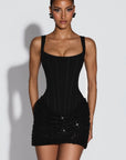 Mini abito da donna con corsetto – gonna scintillante e schiena allacciata
