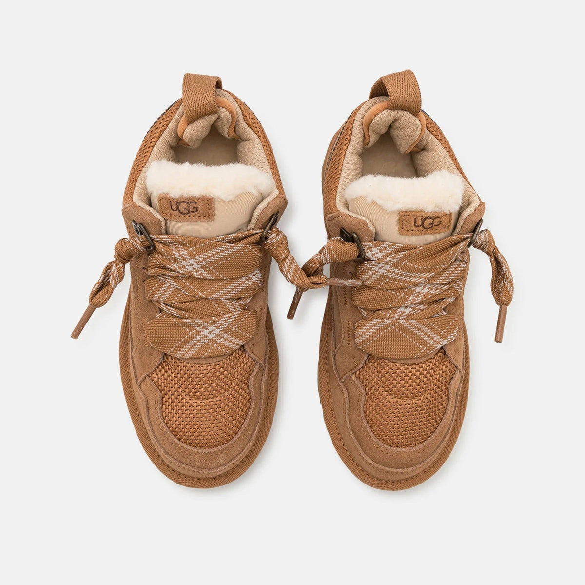 UGG Lowmel Chestnut sneakers bambino in pelle scamosciata marrone chestnut, vista posteriore