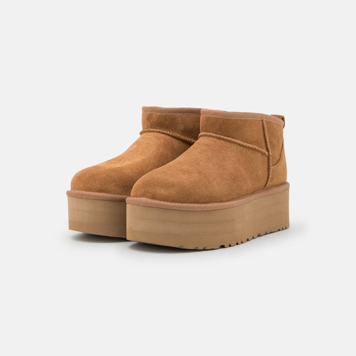 UGG Classic Ultra Mini Platform Chestnut stivaletti con zeppa donna marrone chestnut, vista frontale