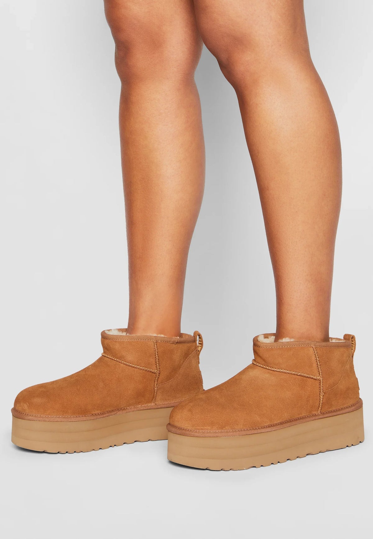 UGG Classic Ultra Mini Platform Chestnut stivaletti con zeppa donna marrone chestnut, vista dall'alto