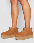 UGG Classic Ultra Mini Platform Chestnut stivaletti con zeppa donna marrone chestnut, vista dall'alto
