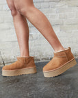 UGG Classic Ultra Mini Platform Chestnut stivaletti con zeppa donna marrone chestnut, dettaglio tomaia