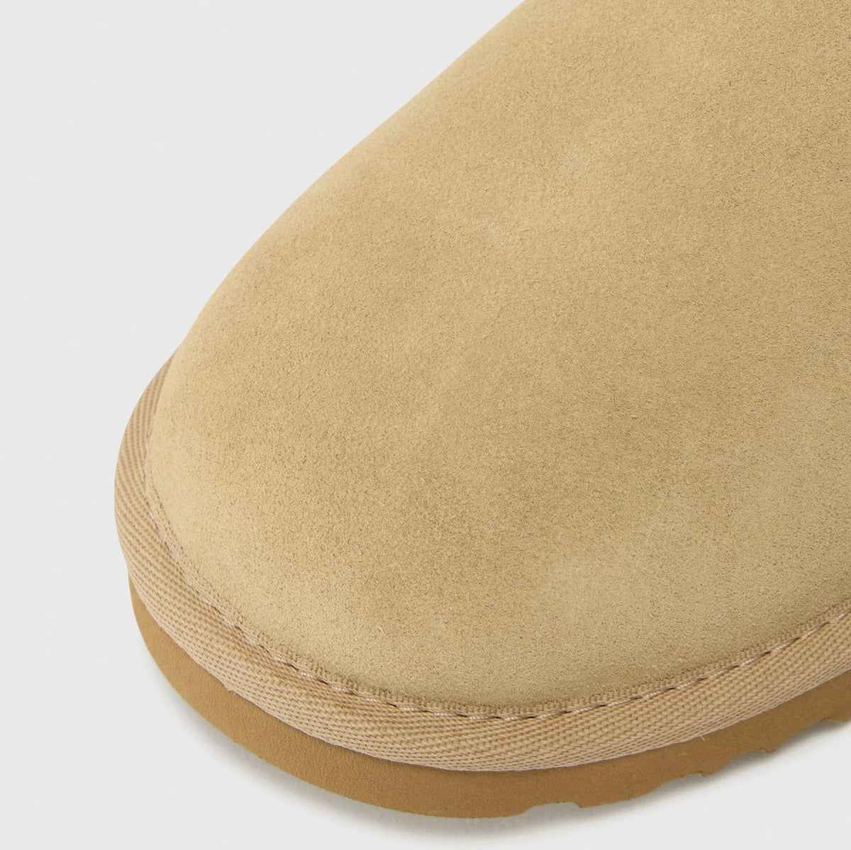 UGG Classic Micro Sand stivaletti donna in pelle scamosciata e montone beige sand, vista dall'alto