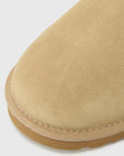UGG Classic Micro Sand stivaletti donna in pelle scamosciata e montone beige sand, vista dall'alto