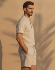 Completo Coordinato Uomo in Ramié Naturale e Pantaloncini - vista laterale