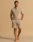 Completo Coordinato Uomo Camicia Lino a Spina e Pantaloncini - Beige Spigato - indossato