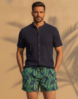 Costume Boxer Uomo con Coulisse – Fantasia Tropicale Estiva - Foglie Verdi - indossato