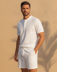 Completo Coordinato Uomo Camicia Piqué e Pantaloncini - Bianco - indossato