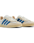 Adidas Gazelle Indoor Off White Focus Blue sneakers basse uomo e donna in bianco blu - vista frontale